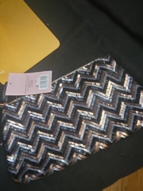 Venque Black and Silver Sequin Chevron Clutch